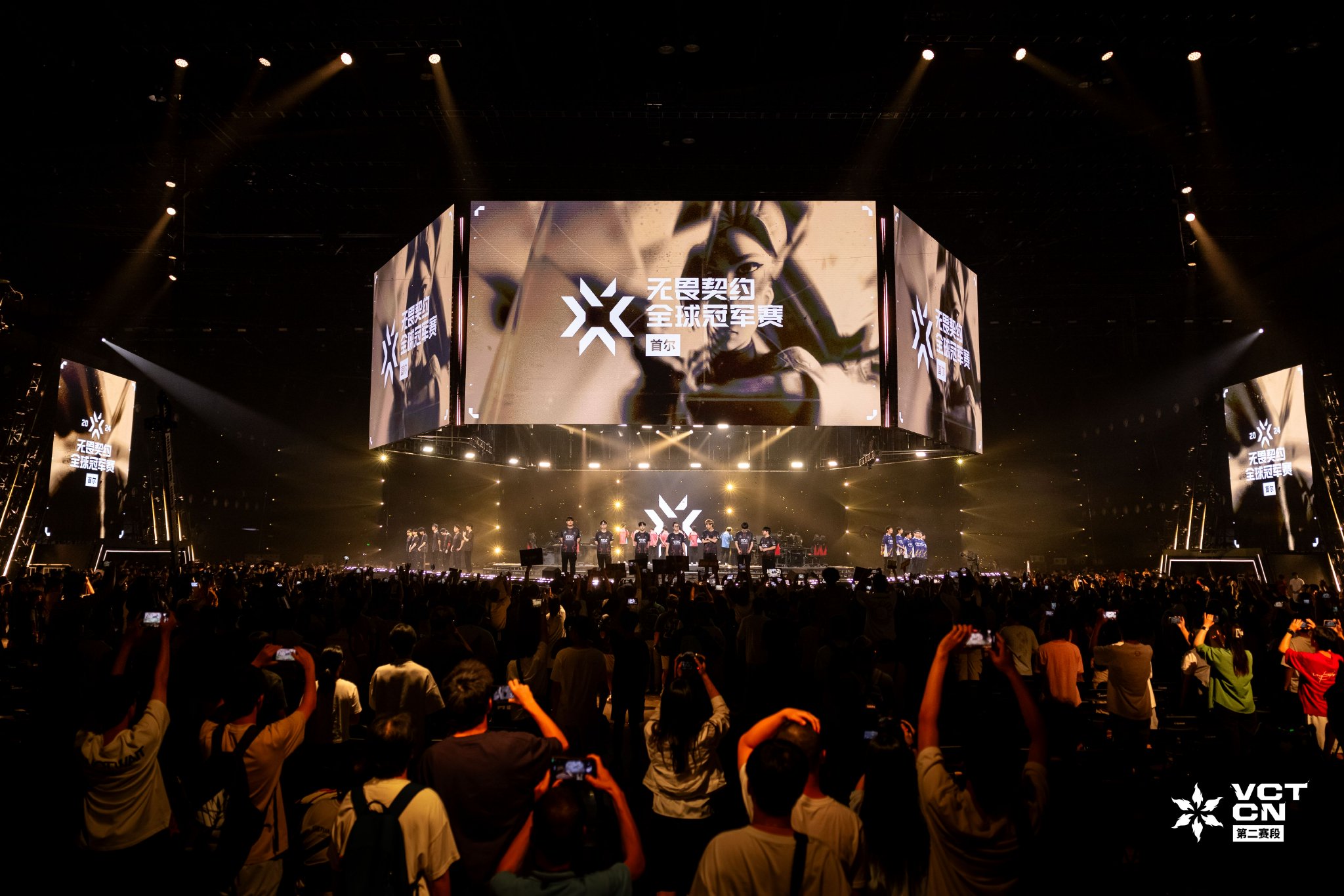 那不勒斯鏖战EDG，桃田贤斗攻防两端统治比赛宿命之战半决赛，强势挺进下一轮的简单介绍