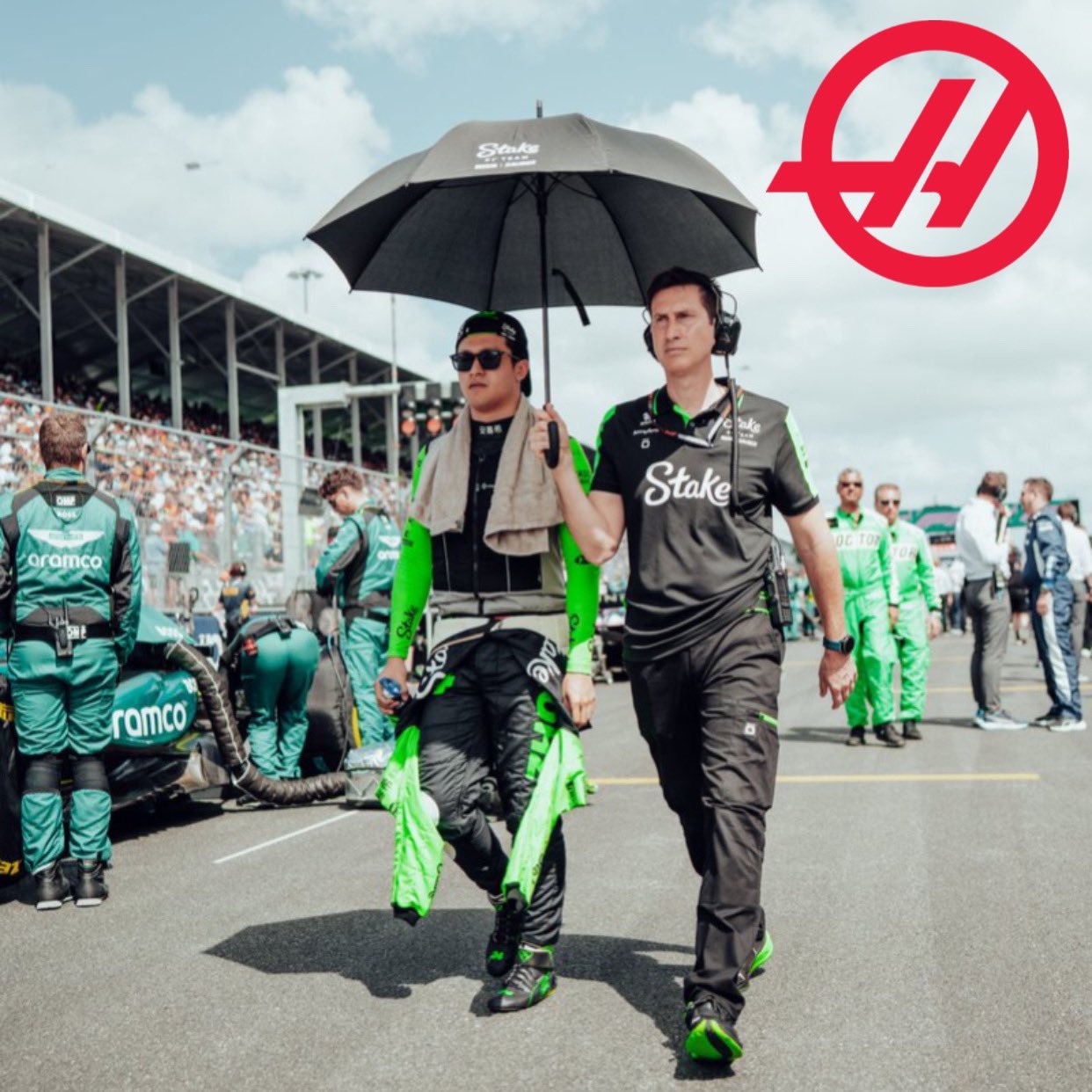 哈斯车队鏖战迈凯伦，周冠宇高光表现