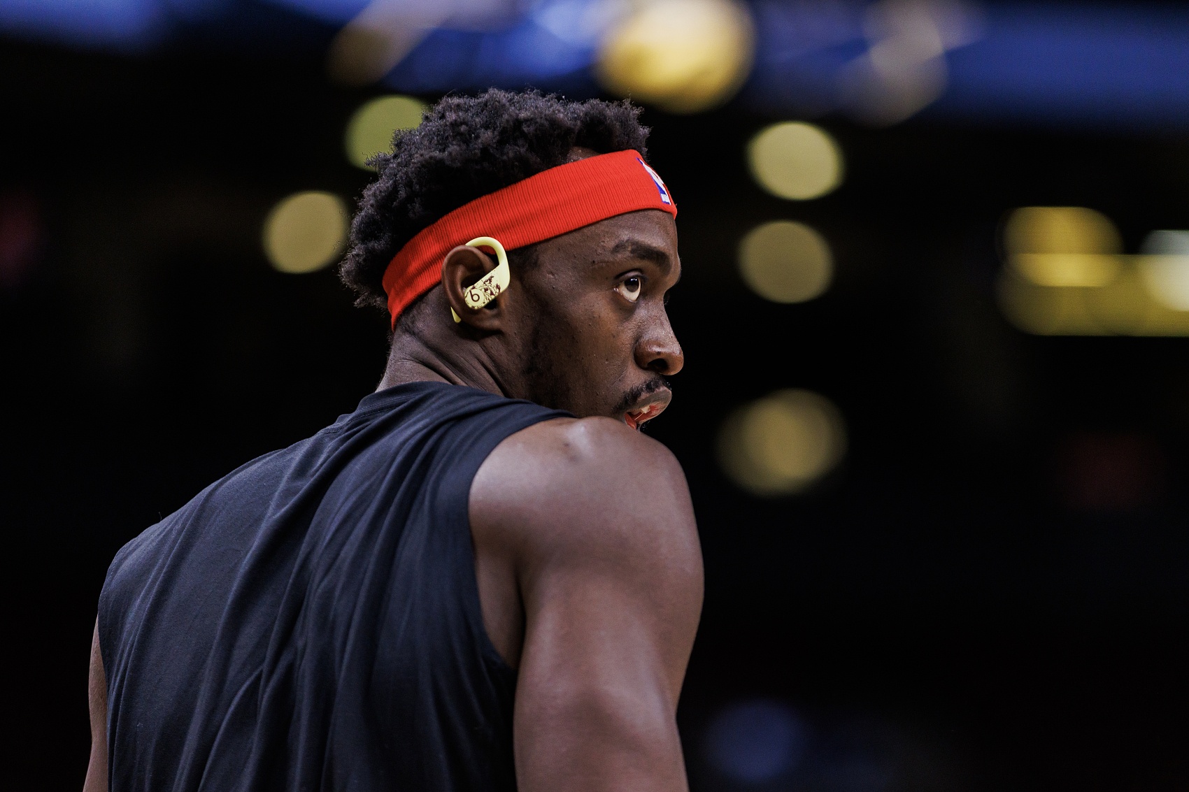 深圳队力克天津队，西亚卡姆惊艳四座