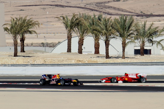 雷诺车队碾压红牛车队,阿隆索统治全场 雷诺车队碾压红牛车队,阿隆索统治全场